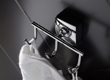 Крючок тройной Fixsen KVADRO FX-61305C  